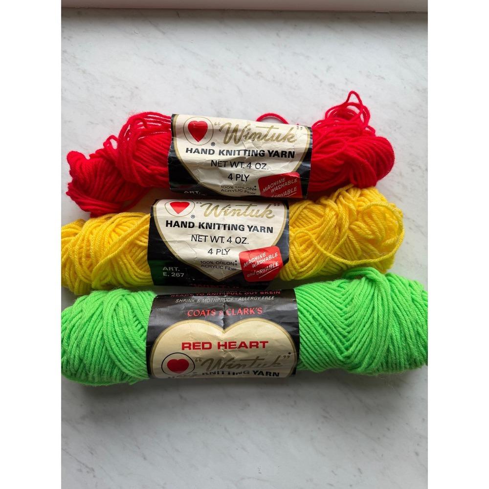 VTG Red Heart Wintuk Yarn Lot, 4 Ply Acrylic Red Yellow Green‎ 3 Partial Skeins